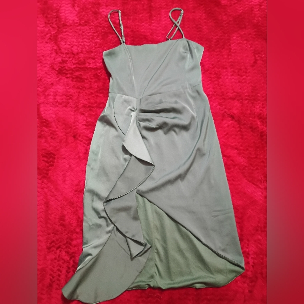 Lulu's Green Asymmetrical Pleated Sundress for Cocktail(Excellent Condition)